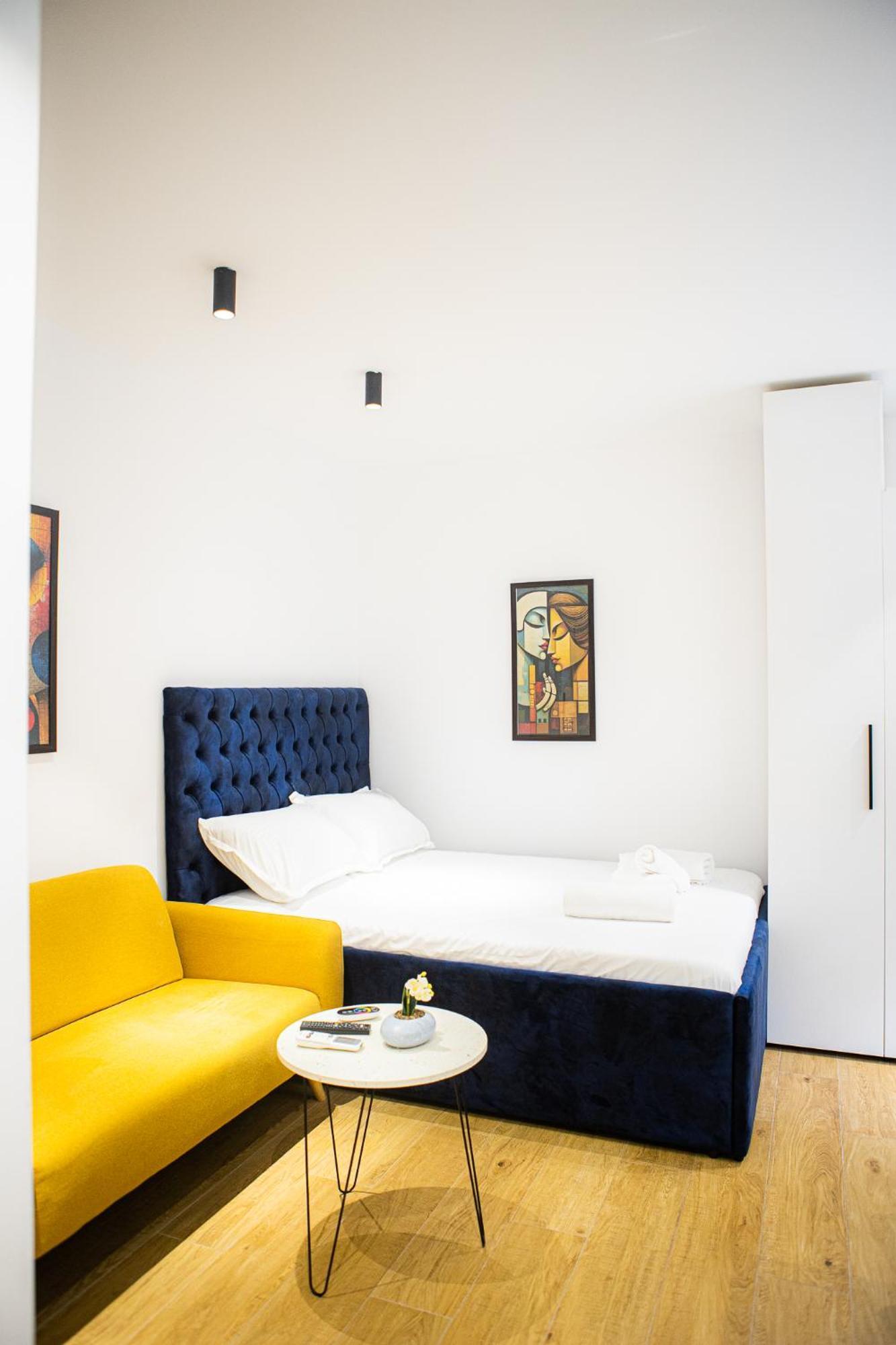 Apartment Center 16 - Way *